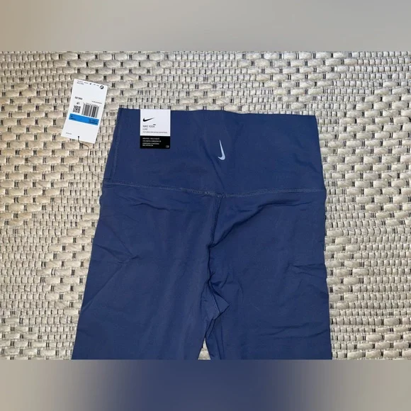 Nike dri-fit leggings NWT - Picture 7 of 7